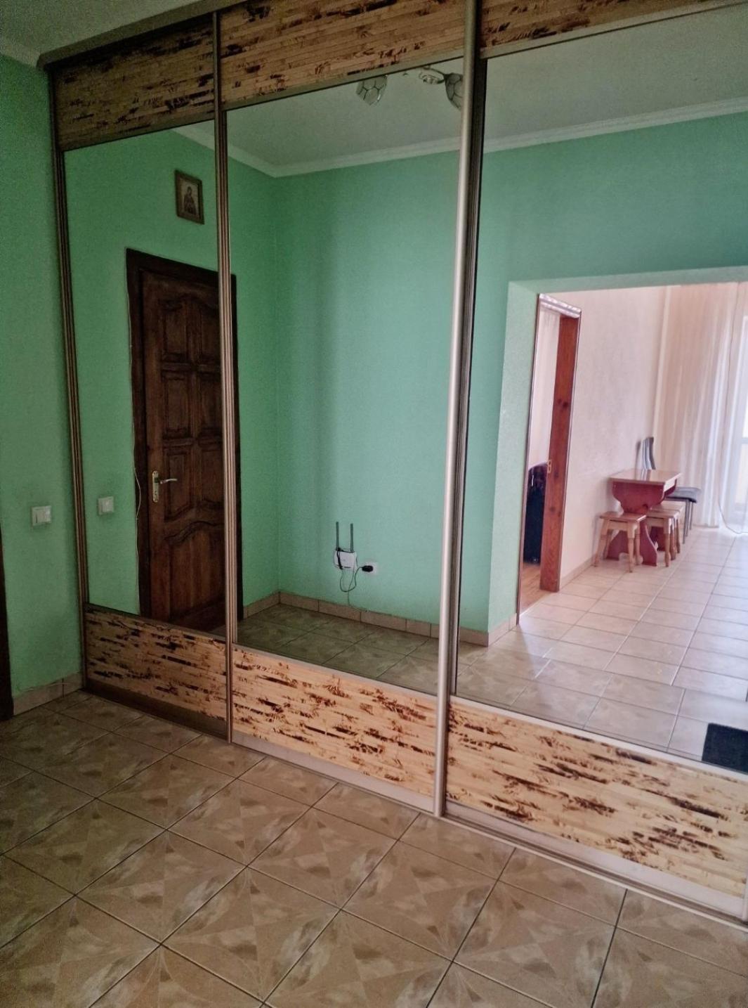 Apartment On Kravchuka, 11B ルーツィク エクステリア 写真