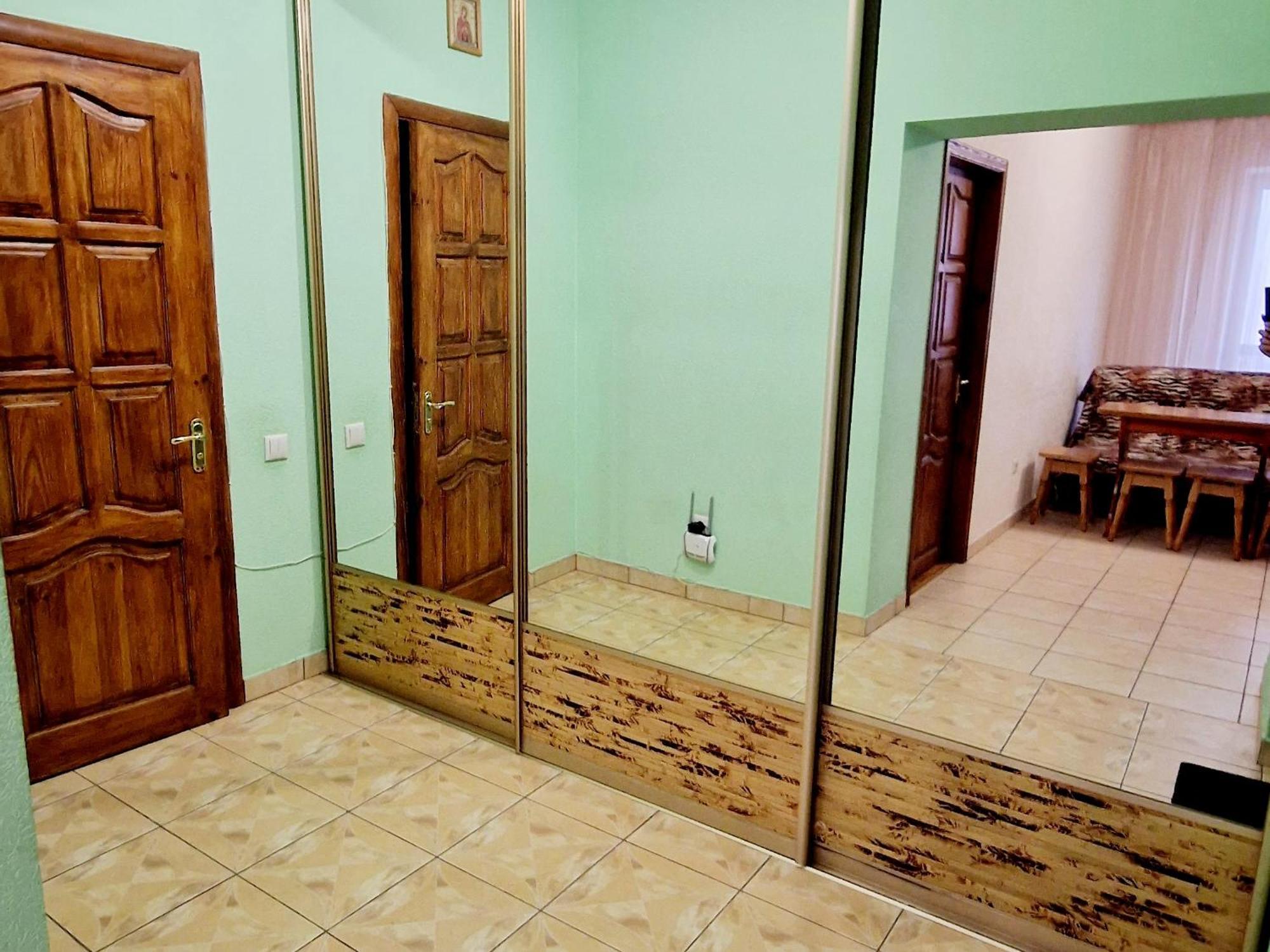 Apartment On Kravchuka, 11B ルーツィク エクステリア 写真